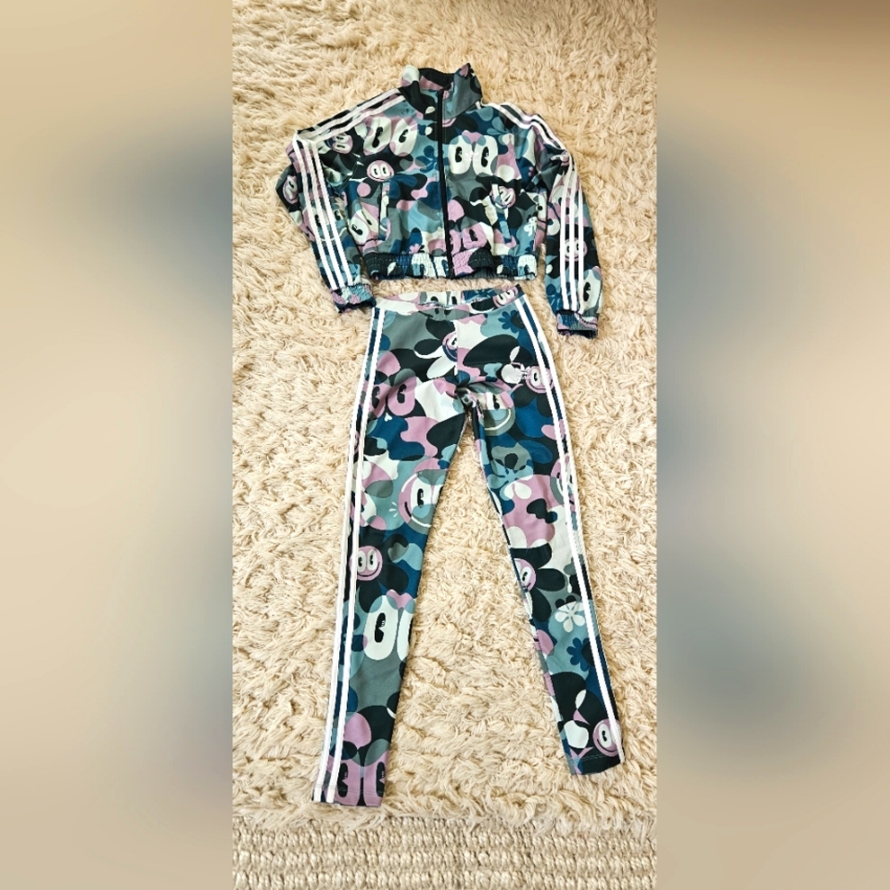 Adidas Originals Women Outfit
